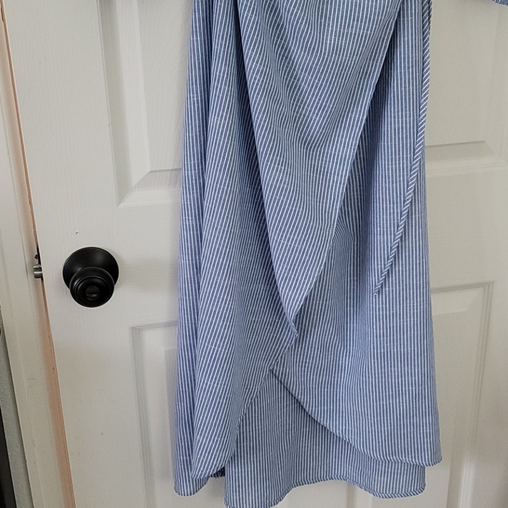 Urban Outfitters Light Blue/White Striped Maxi Dress - Picture 3 of 6